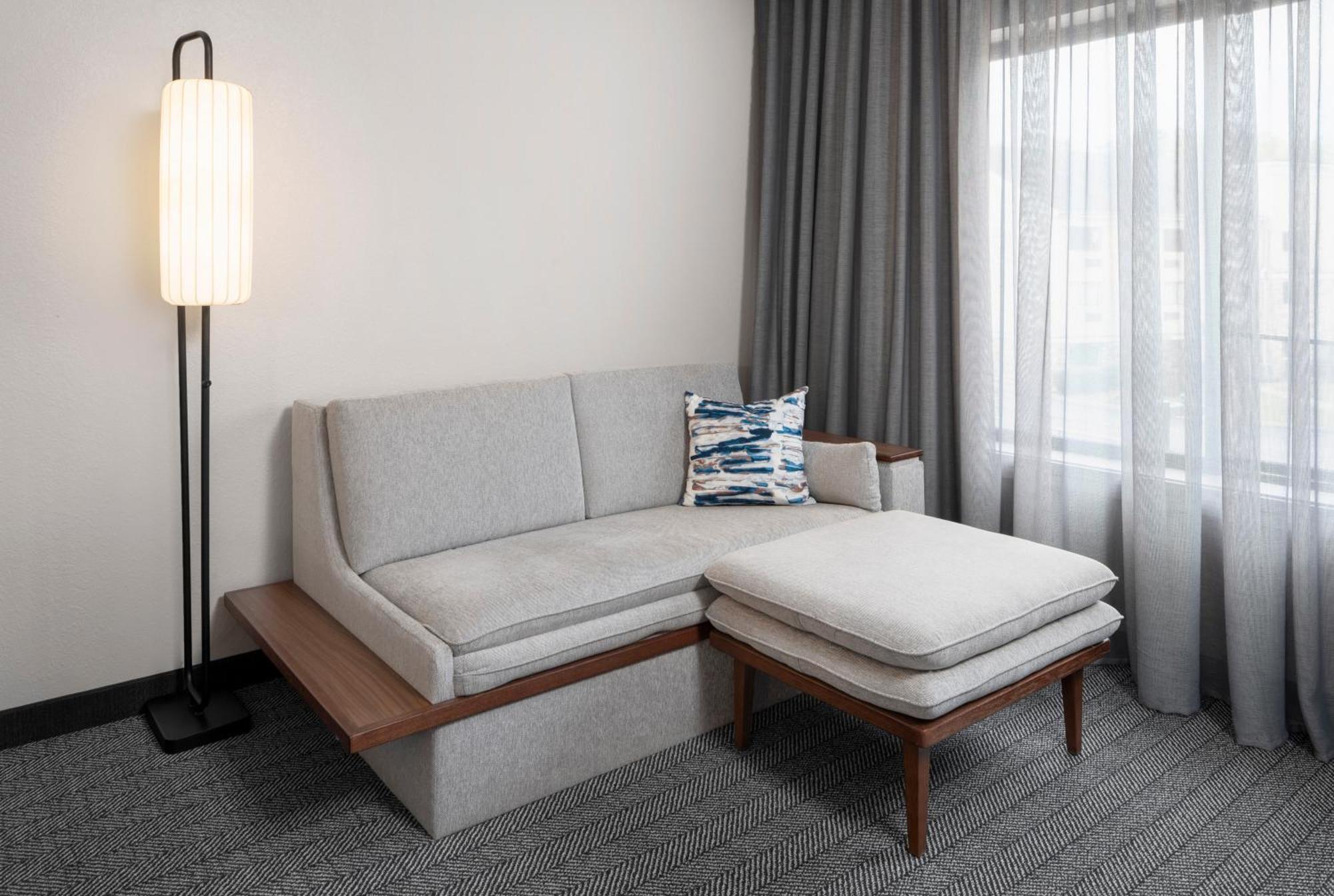 Courtyard By Marriott Little Rock West Hotell Exteriör bild