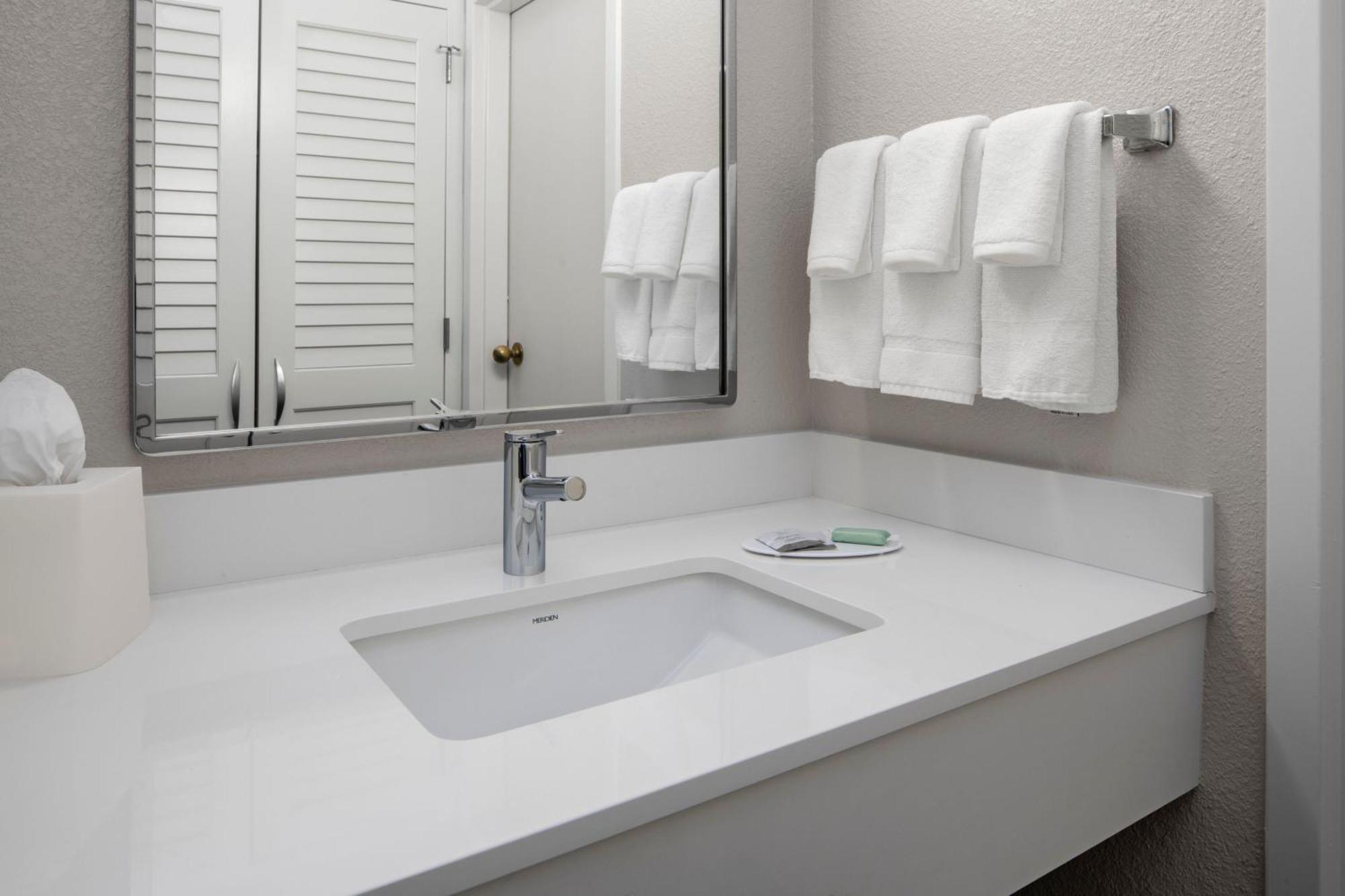 Courtyard By Marriott Little Rock West Hotell Exteriör bild