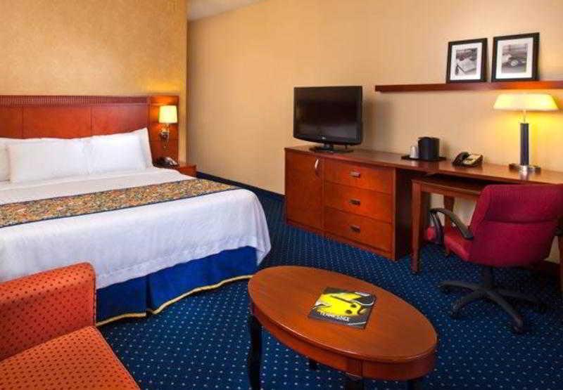 Courtyard By Marriott Little Rock West Hotell Rum bild